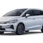 BYD eMAX 7